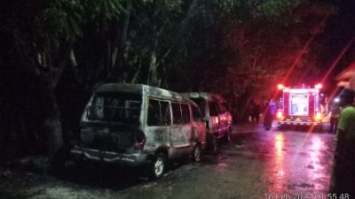 2 Mobil Angkot Hangus Terbakar, Masih Dalam Penyelidikan Petugas