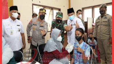 Sekdakab Sampang Memantau Pelaksanaan Vaksinasi Anak