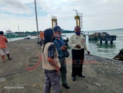 Gangguan Mistis, Proyek Rehabilitasi Dermaga Pelabuhan Kalianget Terganggu
