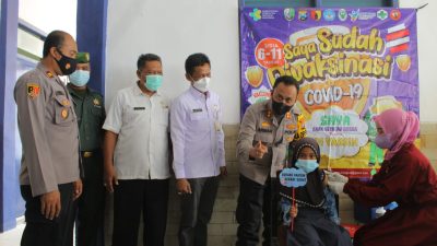 Kapolres Sampang Tinjau Vaksinasi Anak Usia 6–11 Tahun