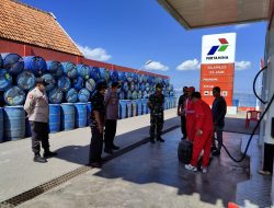 Adanya Pemberitaan Kelangkaan BBM, Forkopimcam Sapeken Cek 2 Tempat APMS