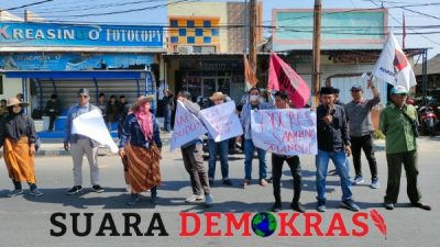 Menyambut HUT Bhayangkara Ke-76, Polres Sampang Terus-terusan Didemo