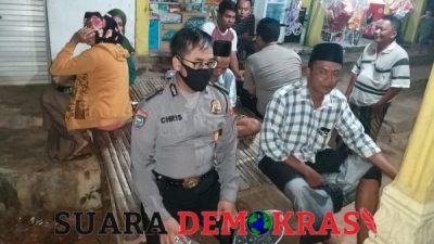 3 Personil Polsek Dasuk Melakukan Giat Patroli Dialogis