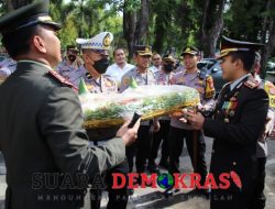HUT Ke-77 TNI Tahun 2022, Polres Sumenep Beri Kejutan Ke Kodim 0827