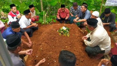 Kehidupan Pasti Menghadapi Kematian Dan Kesedihanpun Pecah