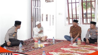 Kapolres Sampang Bersama Bawahannya Gelar Safari Jum'at