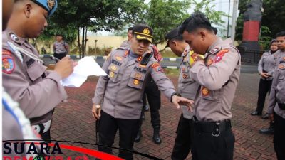 Di Apel Pagi Kapolres Sumenep Cek Ketampanan Dan Kerapian Anggotanya