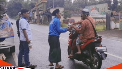 DPK KNPI Omben Bagi-bagi Takjil Gratis Dibulan Ramadhan 1444 H
