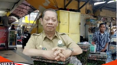 PKL Liar Di Pertokoan Tingkat Diduga Dilindungi Dinas Terkait