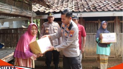 Bulan Suci Ramadhan 1444 H Kapolres Sampang Bagikan Sembako
