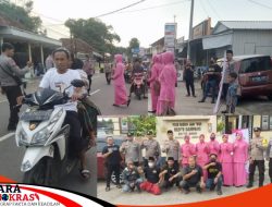 Ibu Bhayangkari Bersama Team Joker Bagi-bagi Takjil