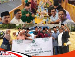 Berkah Ramadhan MKKS Sub Rayon 02 Bagi-bagi Takjil