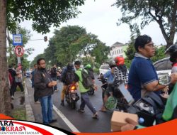 Persatuan Jurnalis Indonesia Berbagi Ribuan Takjil