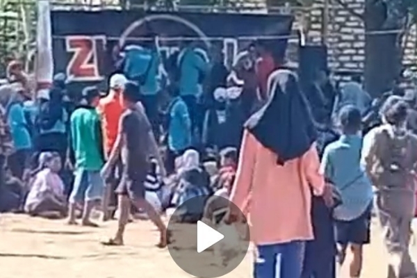 DD Kalianget Barat Untuk Hura-hura HUT RI, Jalan Berlubang Terlupakan