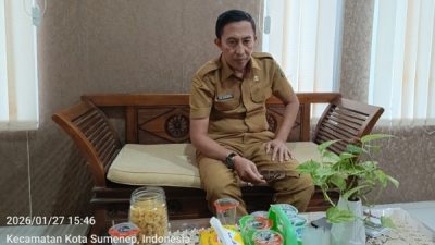 Kursi Meja Kosong, Pelayanan Publik Dipertanyakan